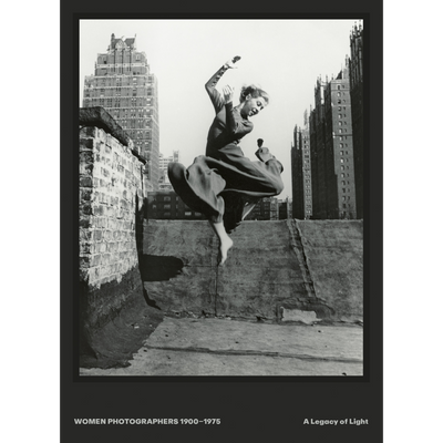 Cover Women Photographers 1900 - 1975: A Legacy of Light