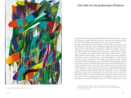 Eine Buch-Doppelseite mit einem großen, abstrakten Gemälde auf der linken Seite und Text auf der rechten Seite. Das Gemälde zeigt farbenfrohe, gesprühte Formen in Grün-, Blau-, Rot- und Gelbtönen, bei denen die Farbe in langen Streifen nach unten tropft. Die rechte Seite enthält die Überschrift Die Falte ist ein großartiges Element und mehrere Absätze deutschen Textes.